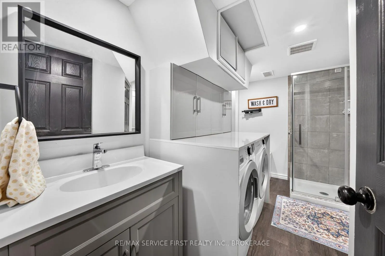 1362 THORNWOOD CRESCENT