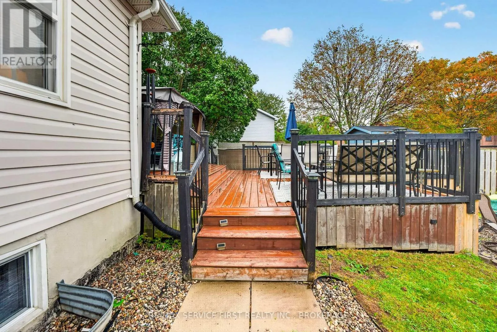 1362 THORNWOOD CRESCENT