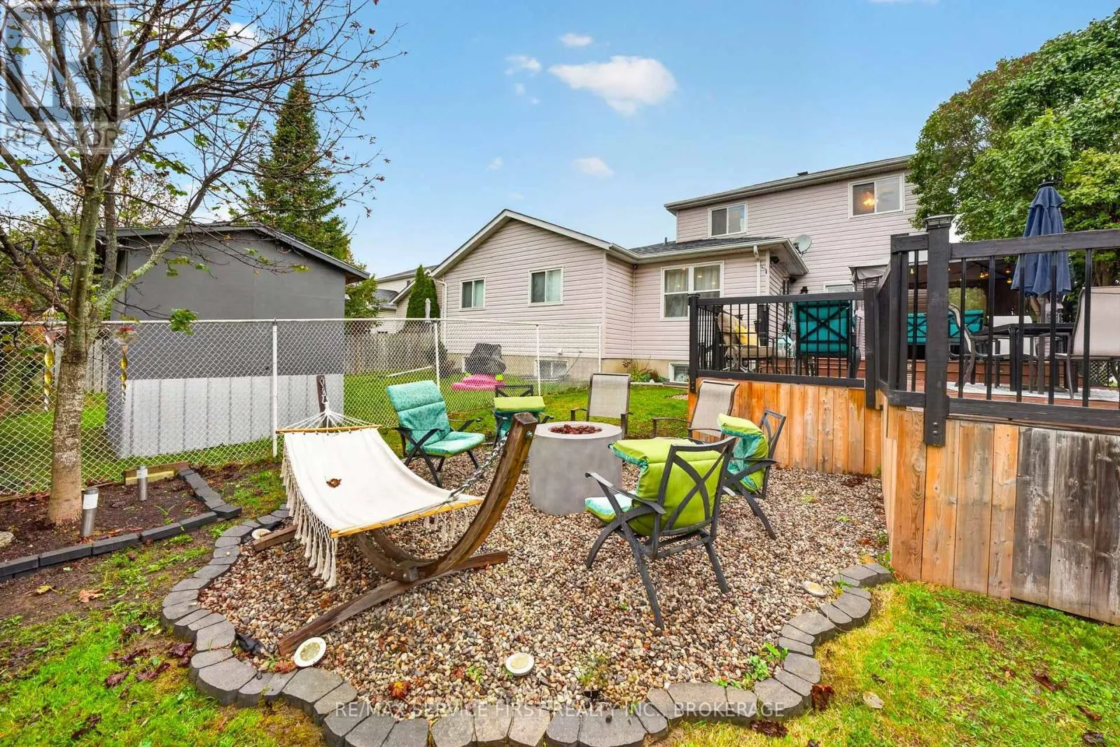 1362 THORNWOOD CRESCENT