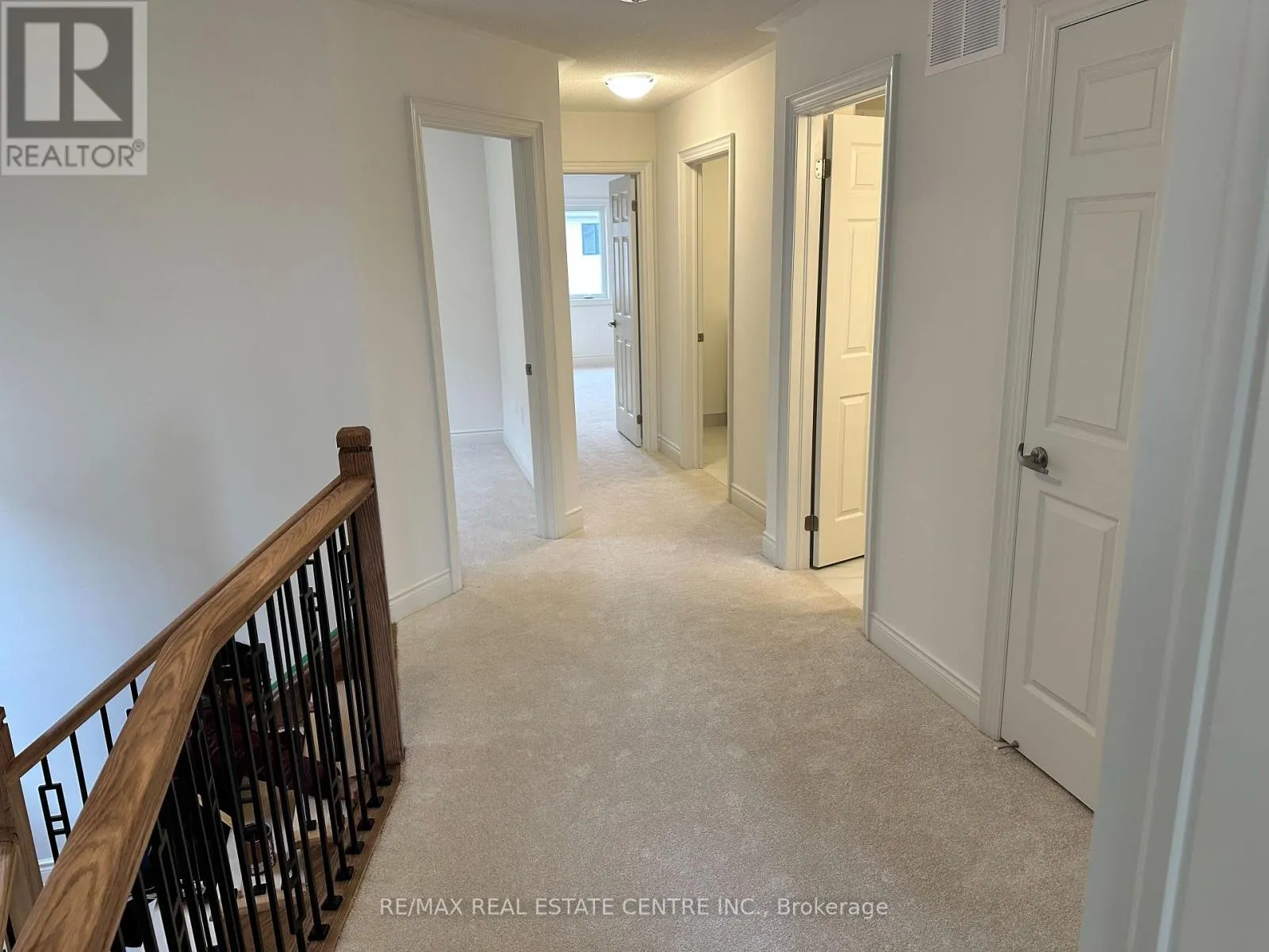 214 ELLIOT AVENUE W