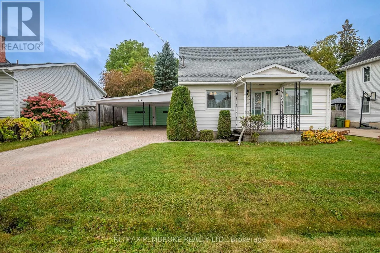624 HAMILTON STREET W