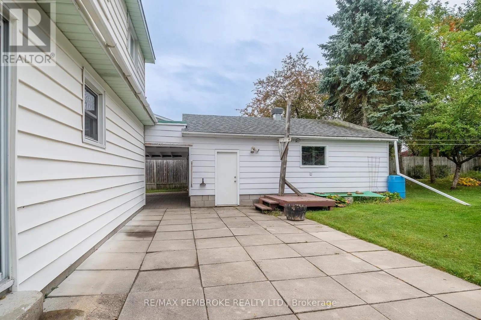 624 HAMILTON STREET W