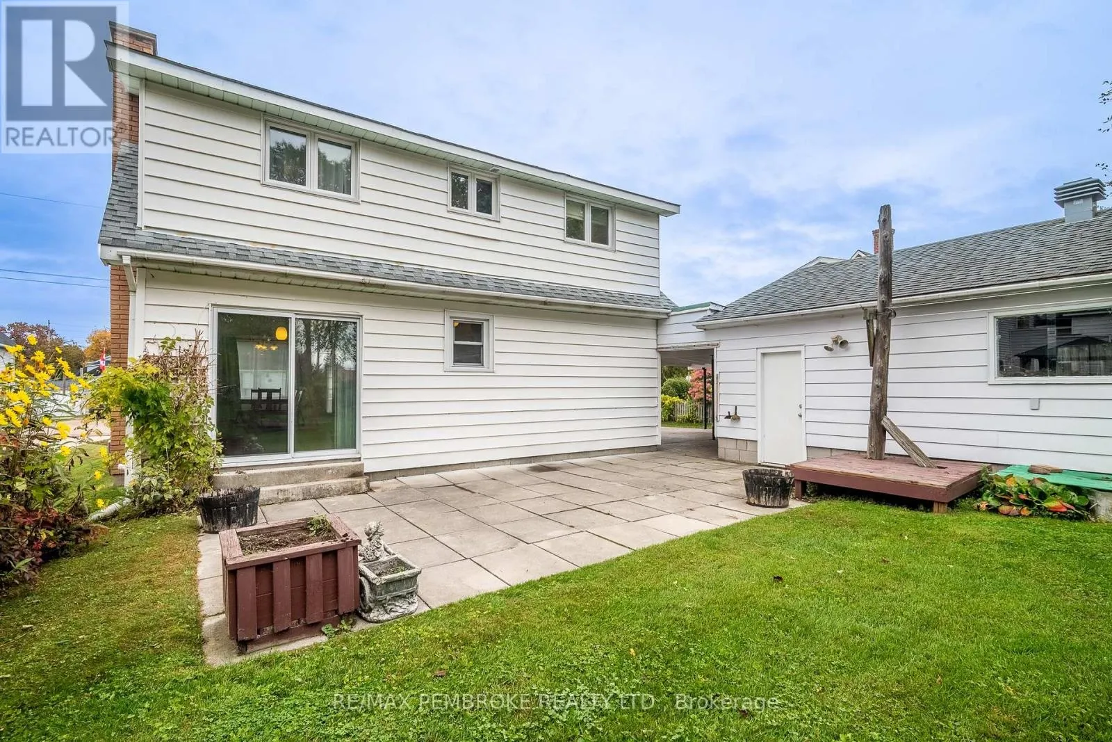 624 HAMILTON STREET W