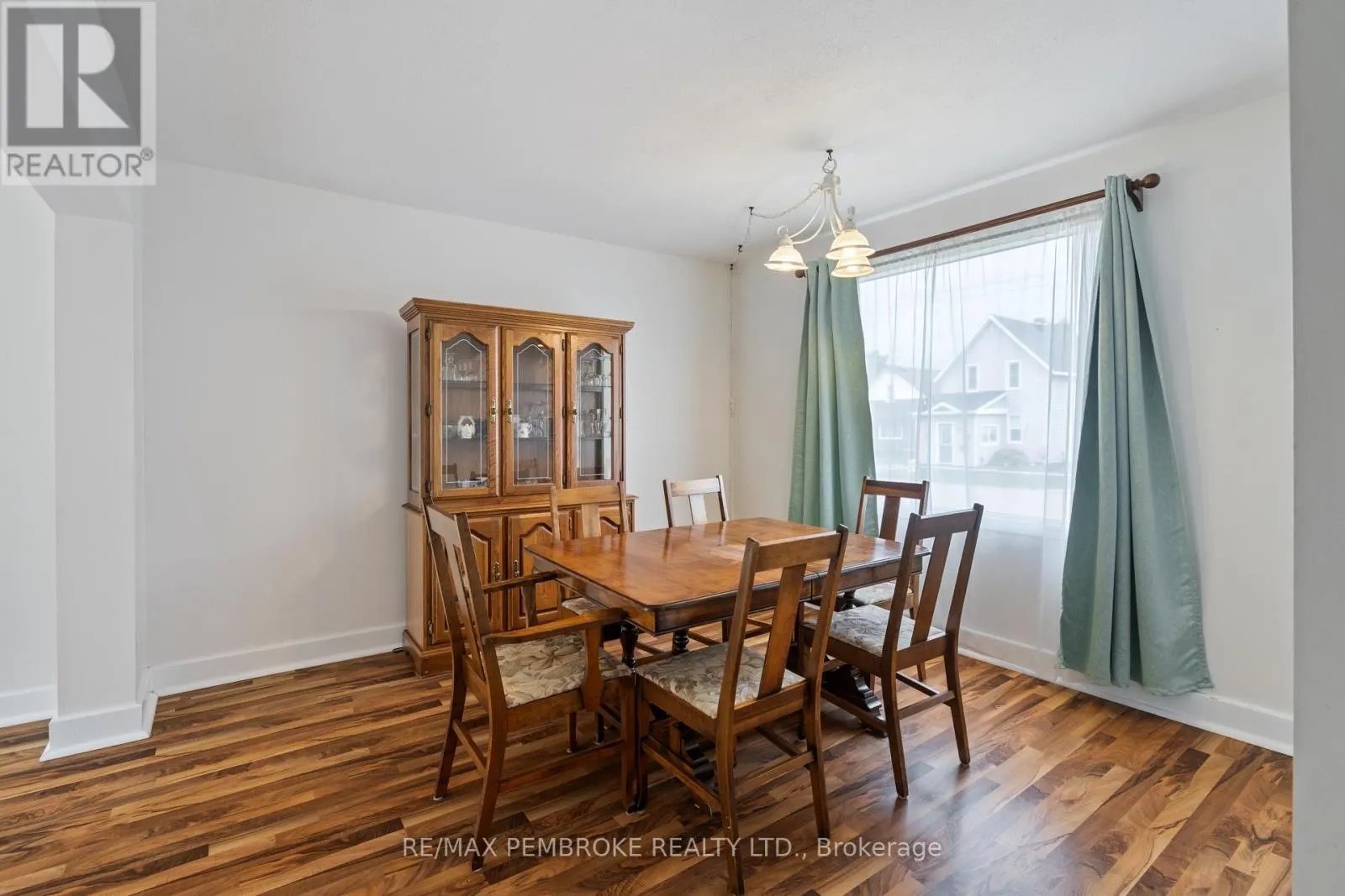 624 HAMILTON STREET W