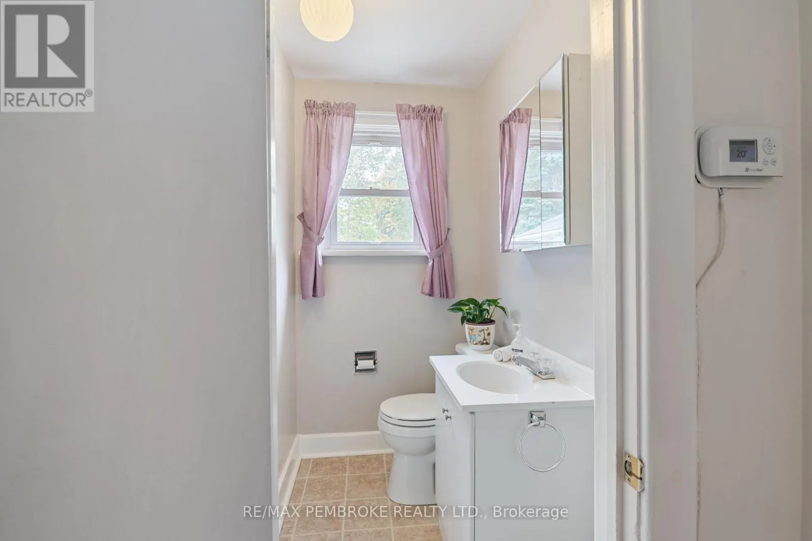 624 HAMILTON STREET W