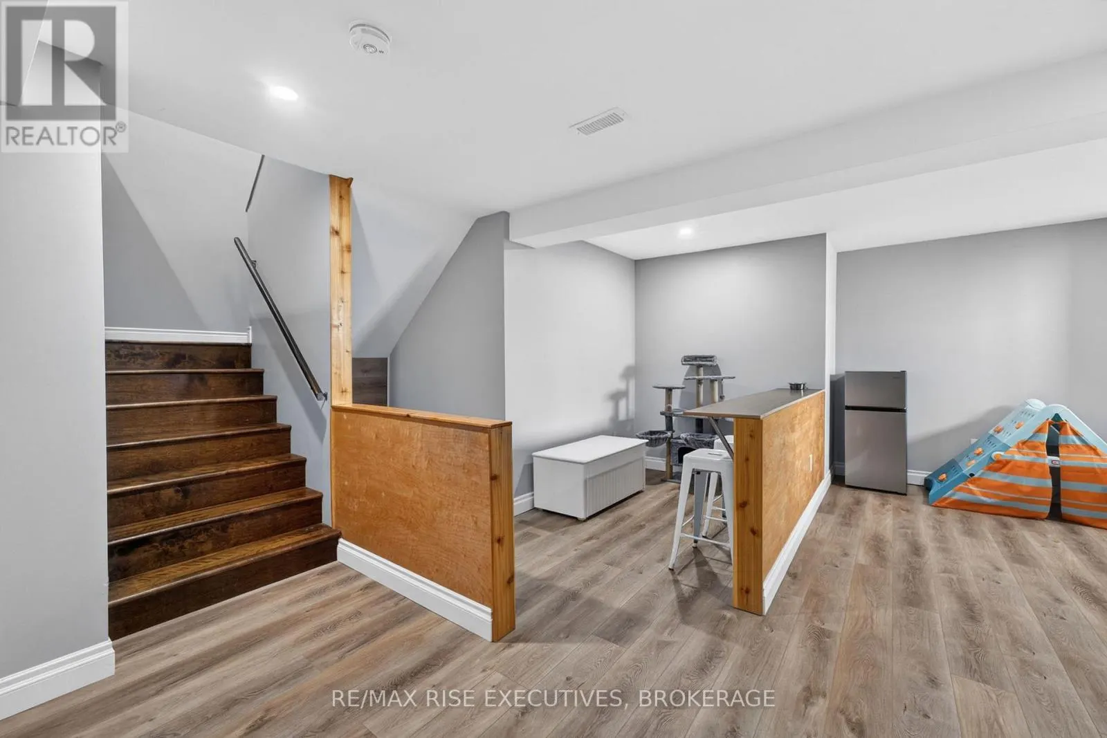 115 HELLEN STREET