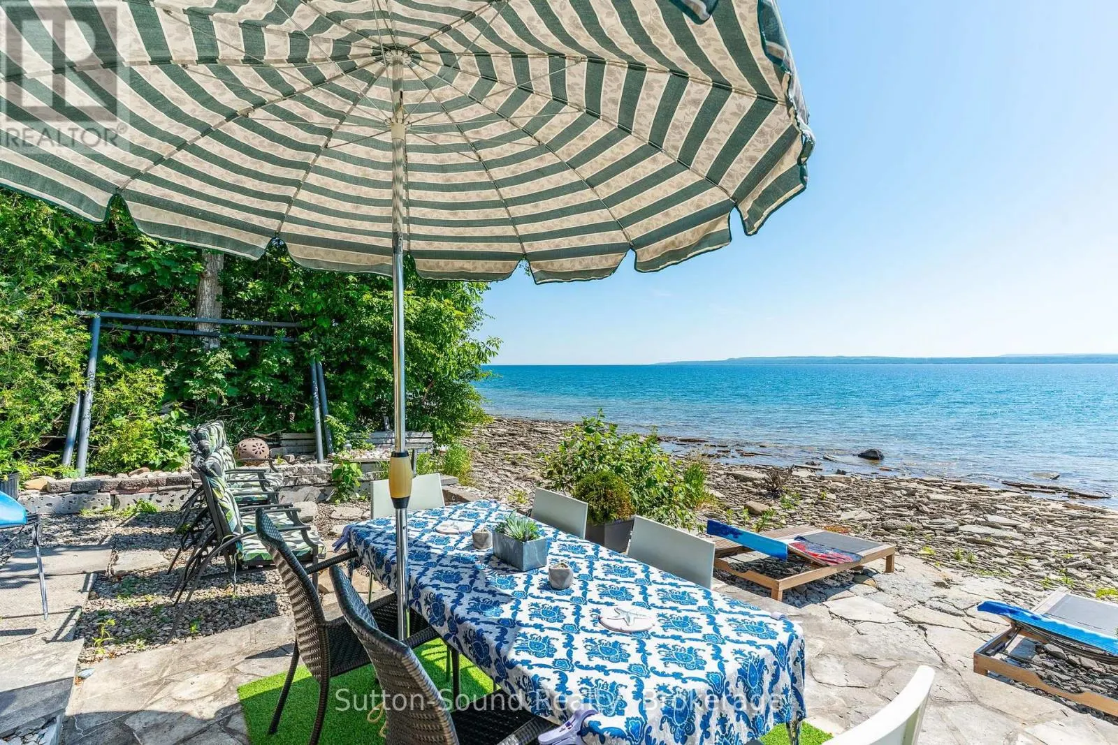427 BALMY BEACH ROAD