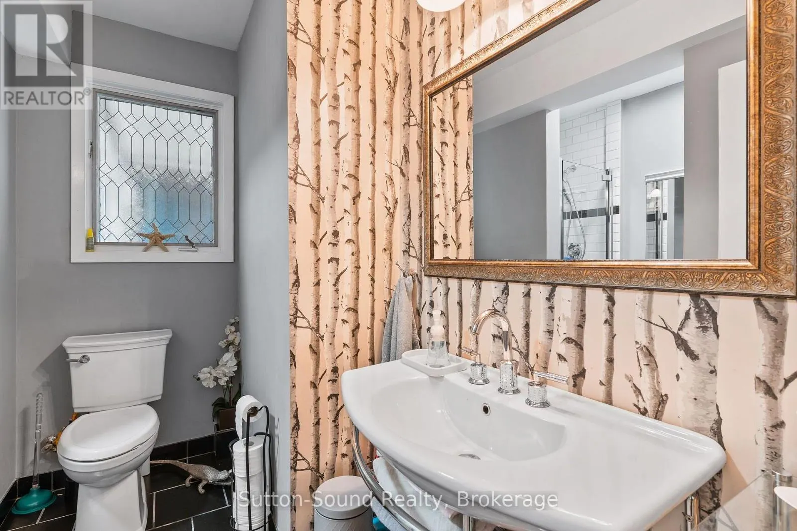 427 BALMY BEACH ROAD