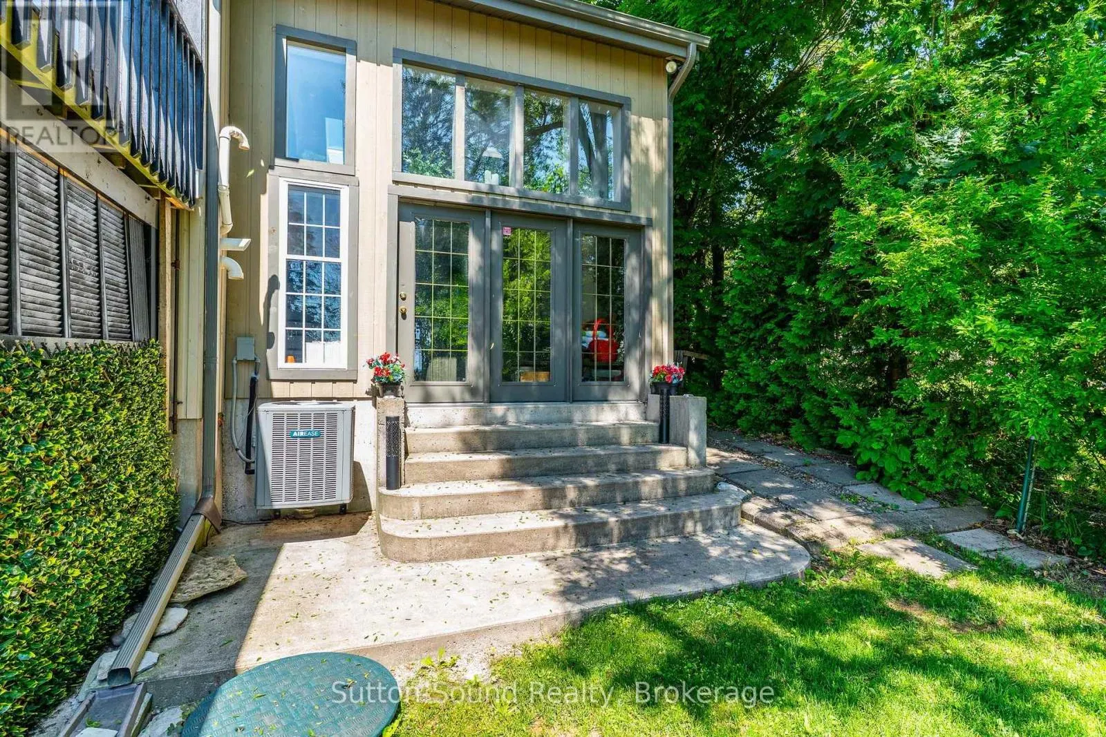 427 BALMY BEACH ROAD