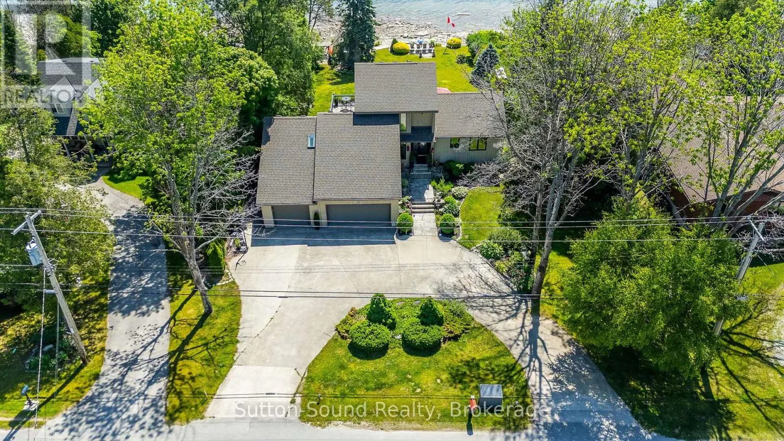 427 BALMY BEACH ROAD