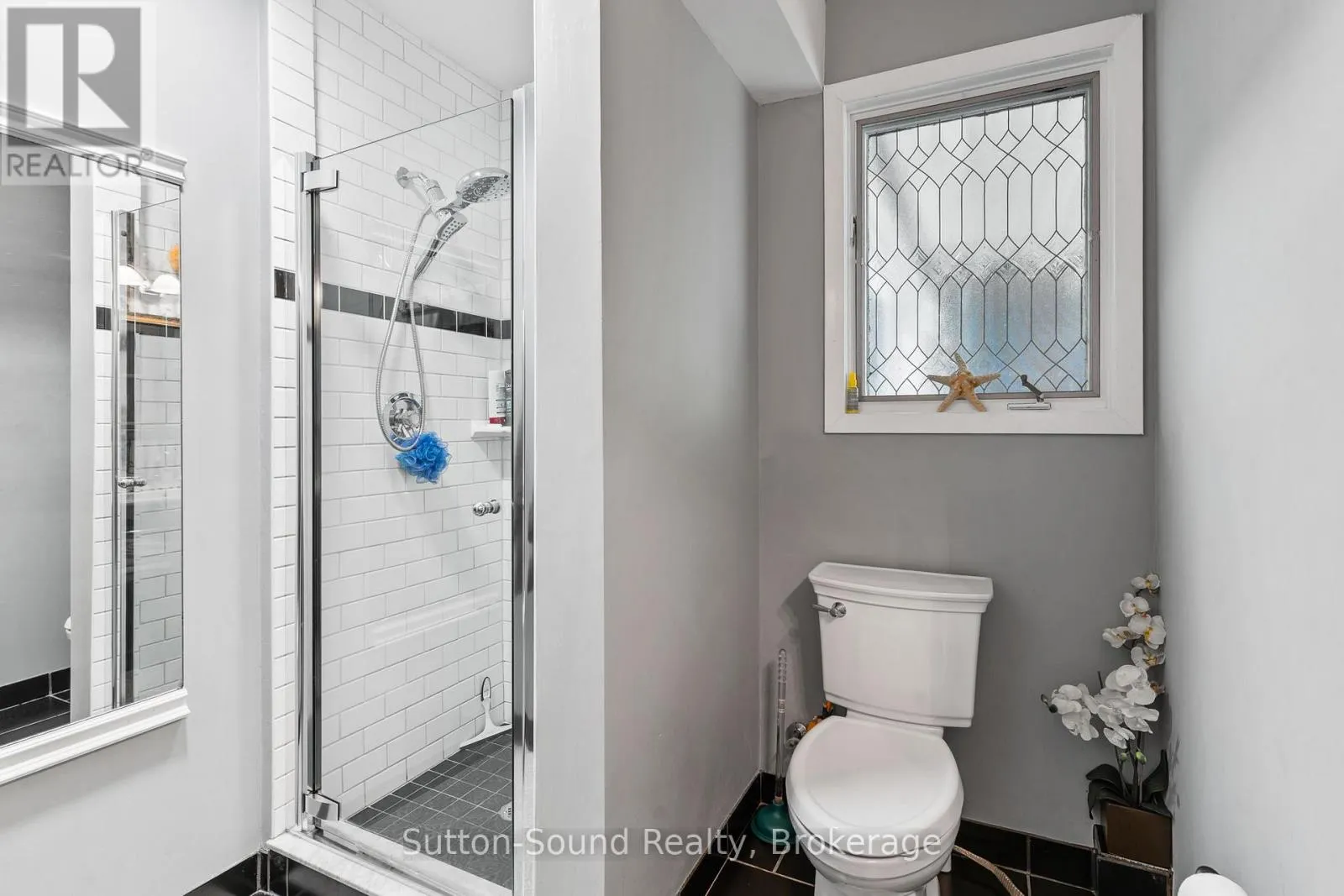 427 BALMY BEACH ROAD