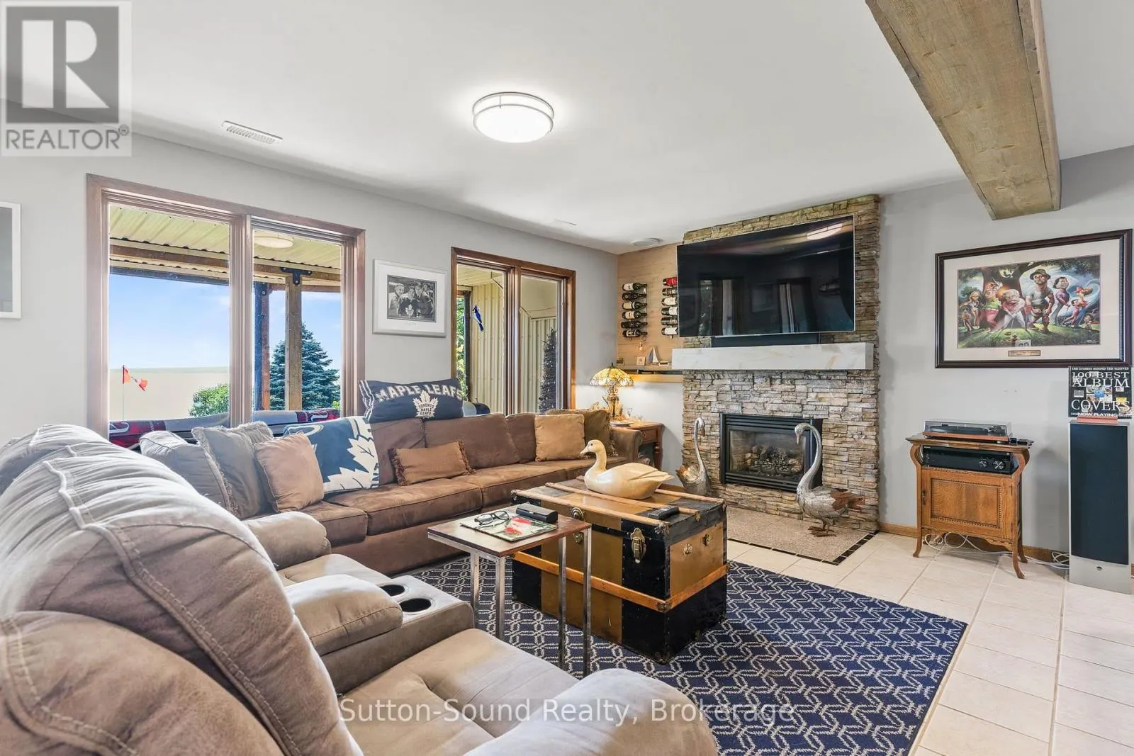 427 BALMY BEACH ROAD