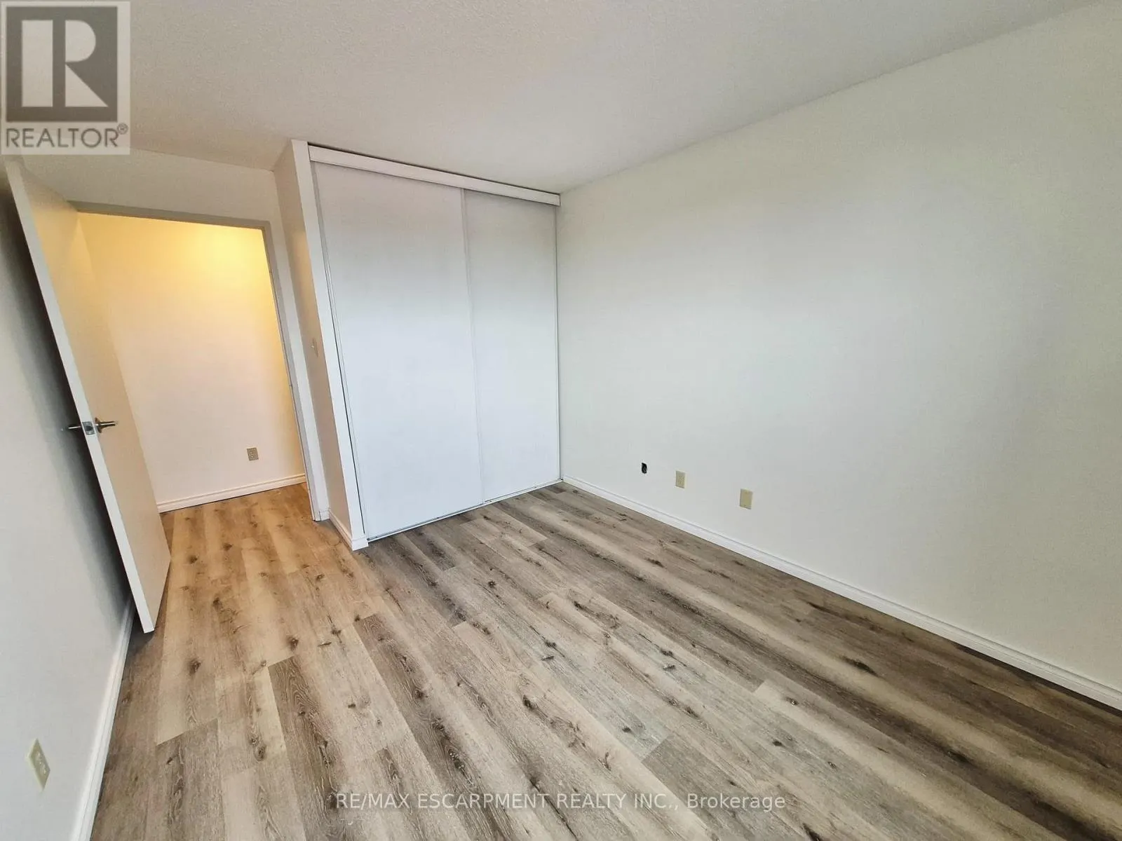 503 - 421 FAIRVIEW DRIVE