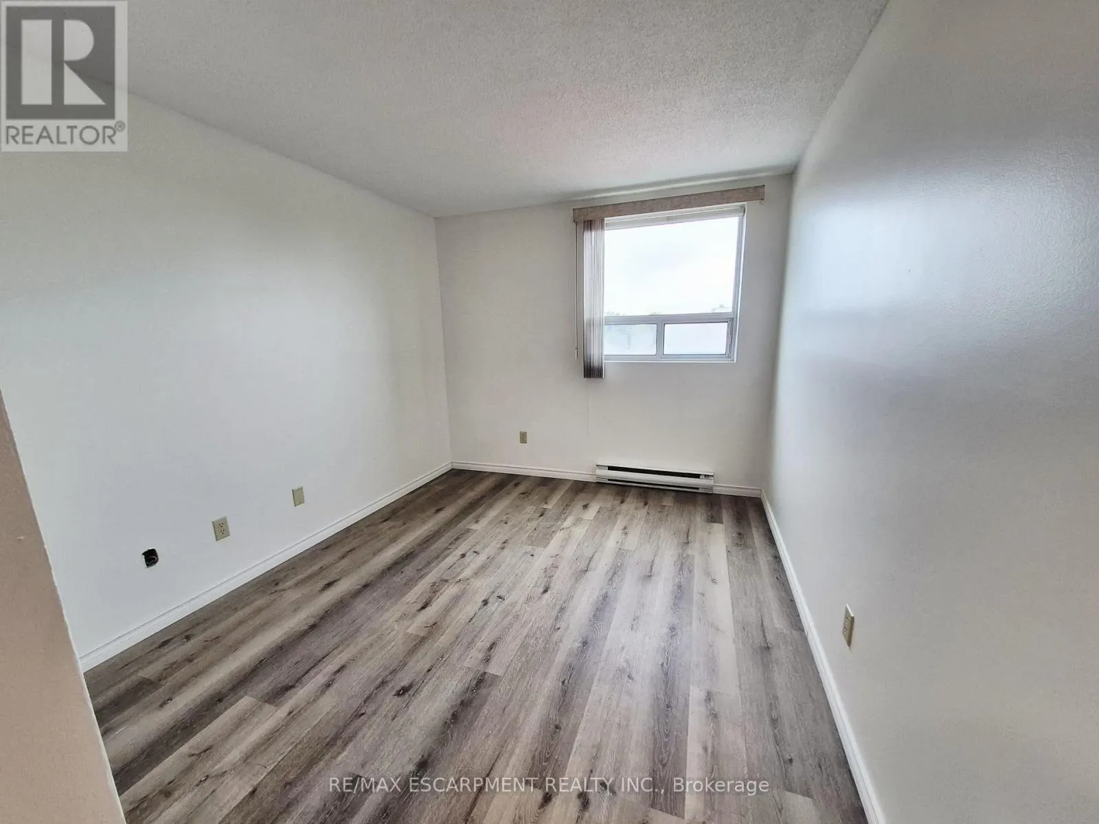503 - 421 FAIRVIEW DRIVE