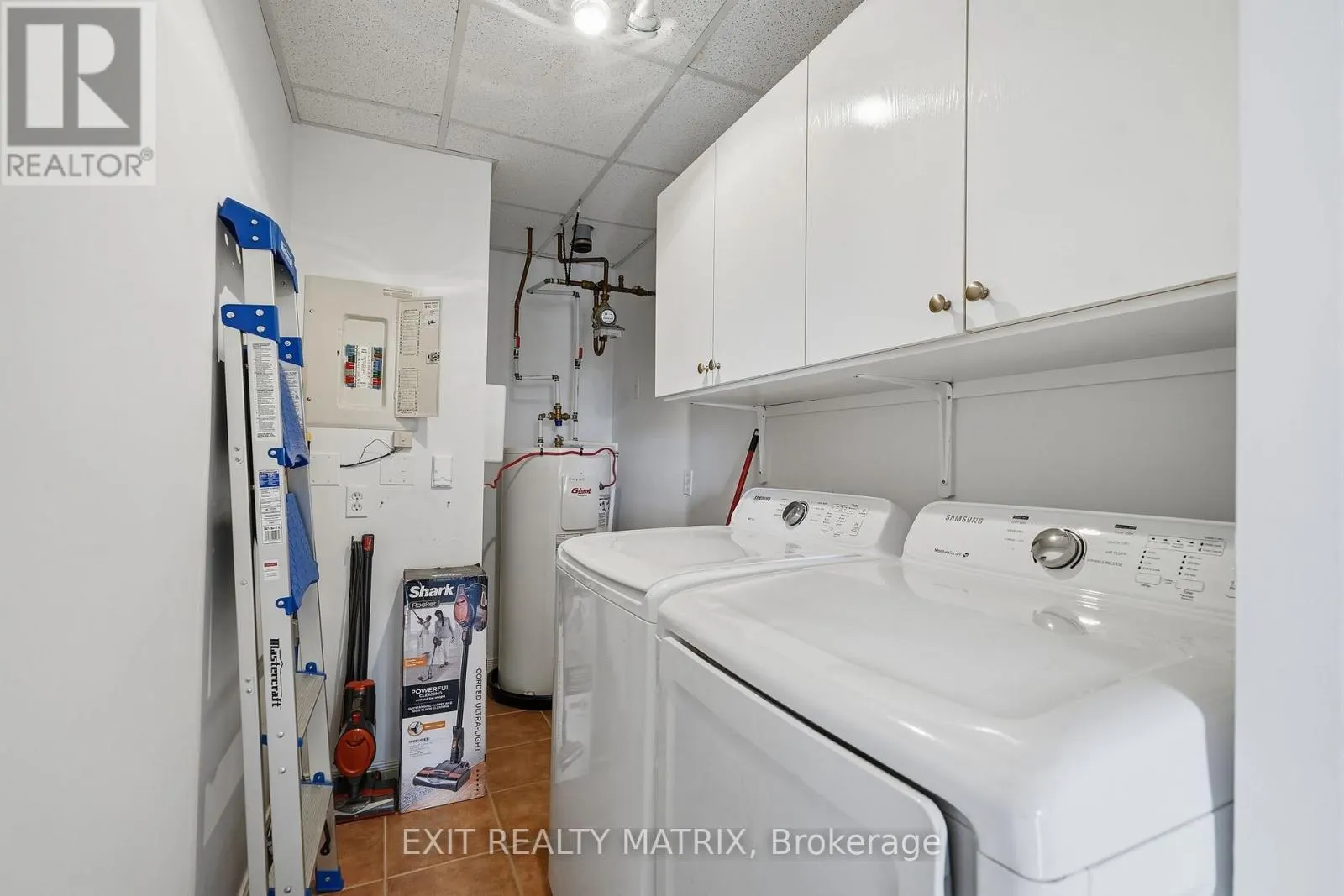 121 - 1404 CLEMENT STREET