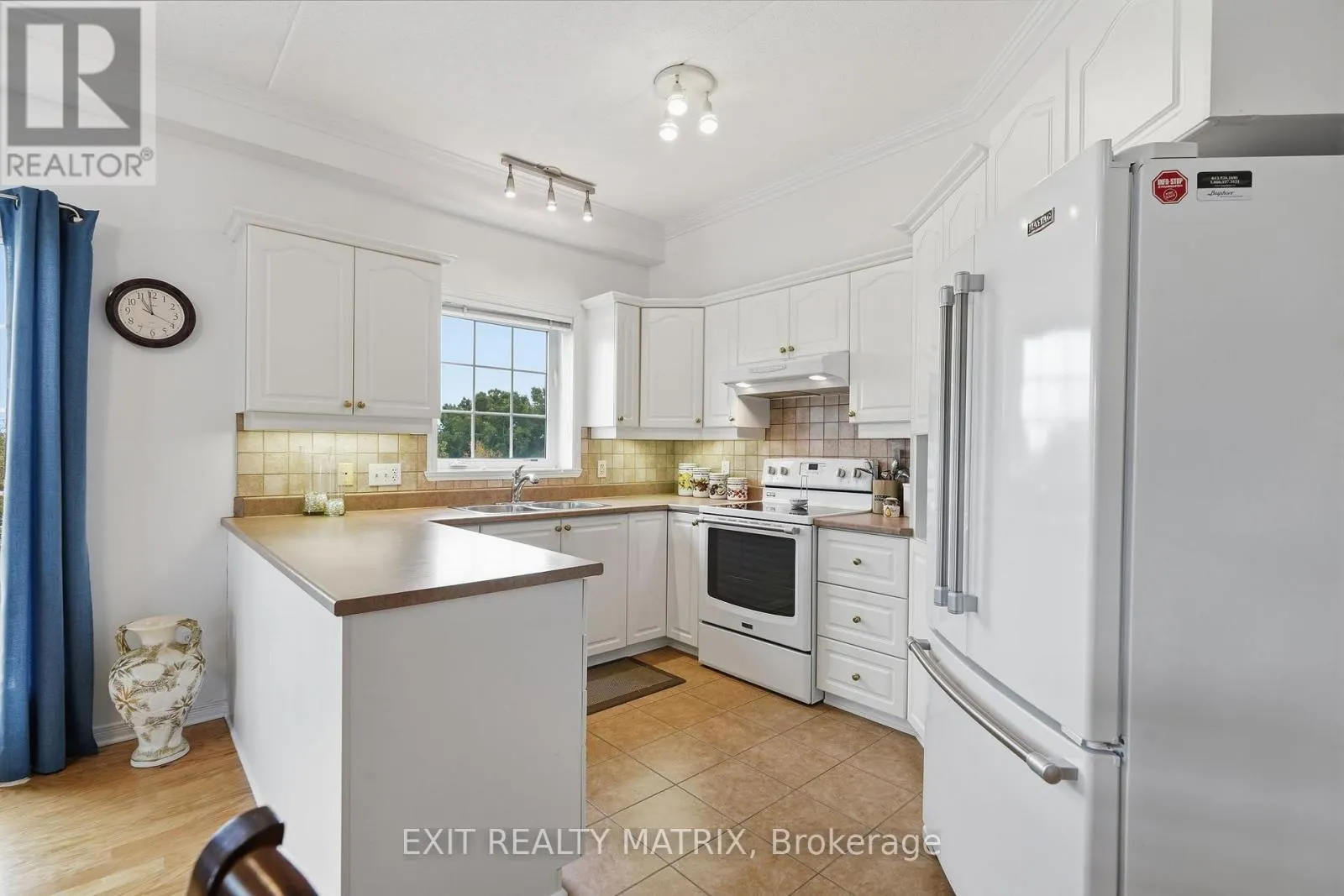121 - 1404 CLEMENT STREET