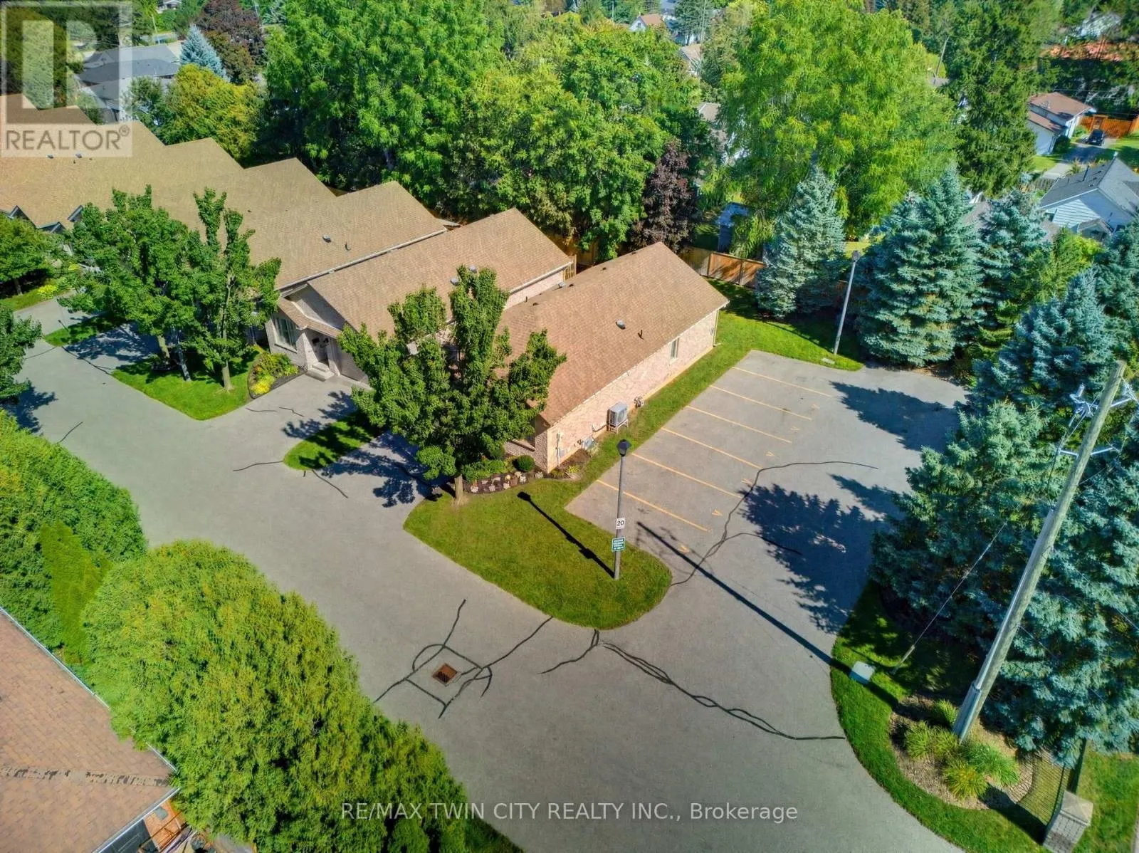 9 - 73 MORTON AVENUE W