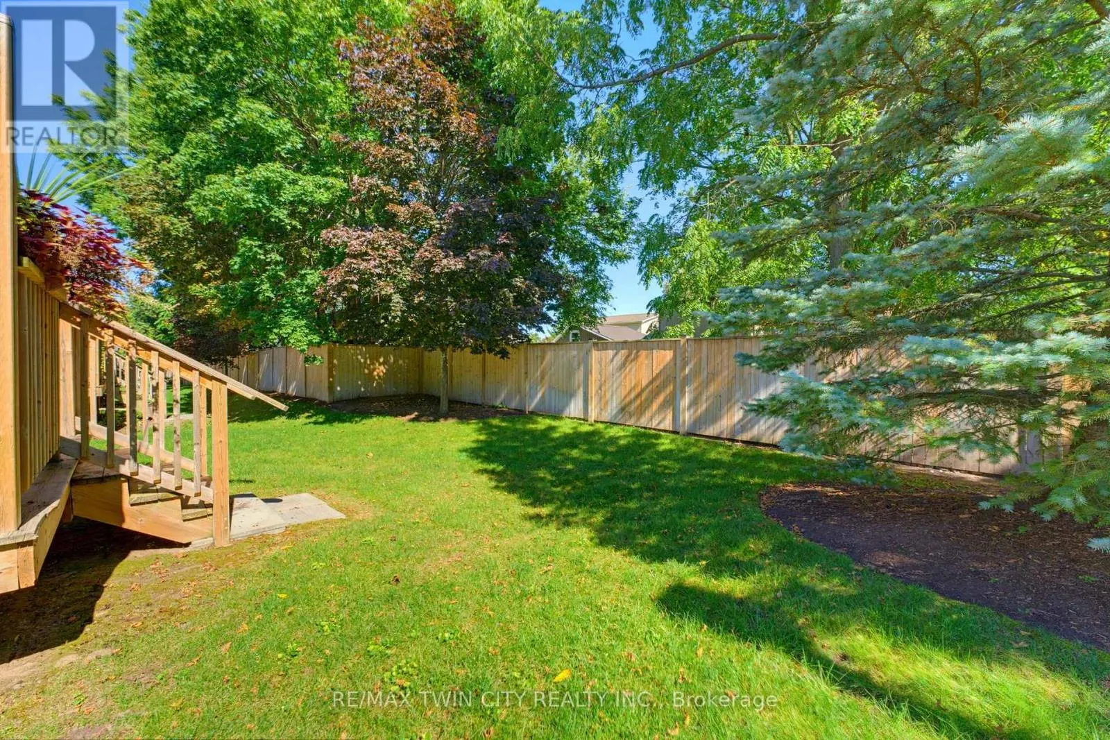 9 - 73 MORTON AVENUE W