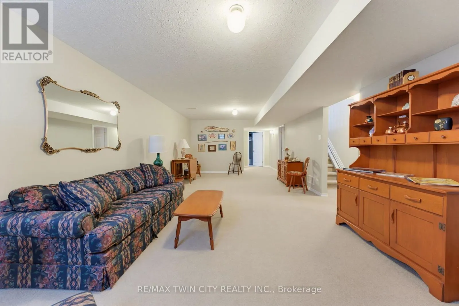 9 - 73 MORTON AVENUE W
