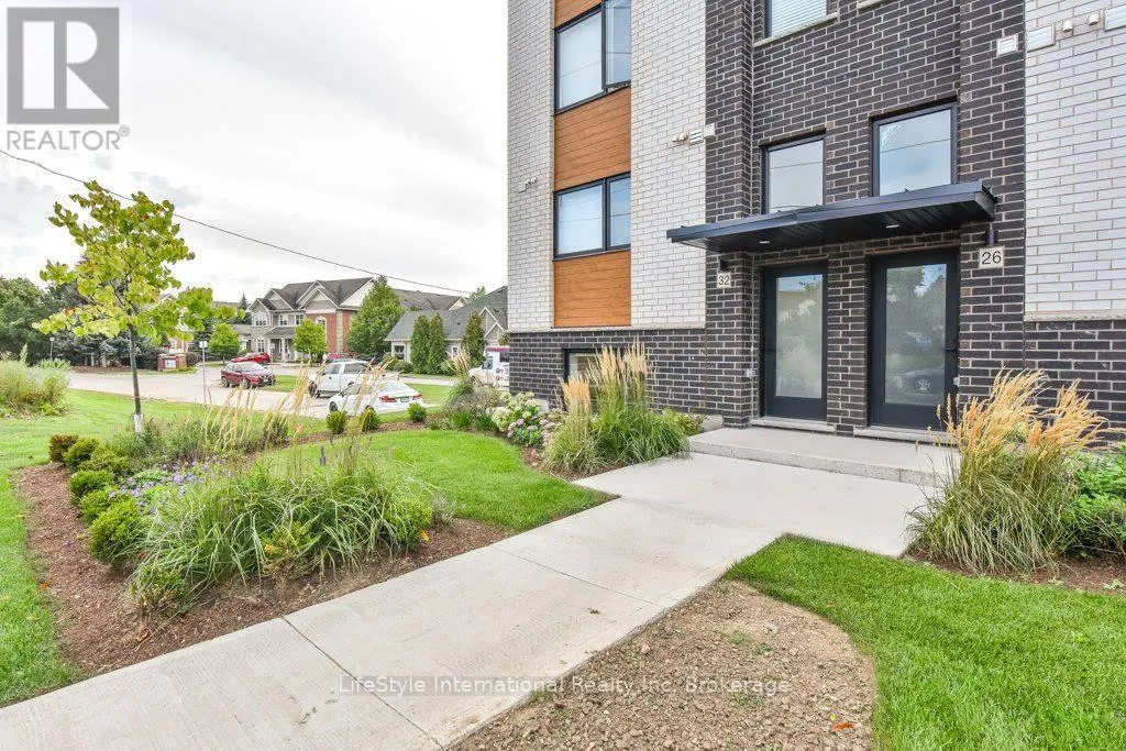 32 DUGGAN LANE