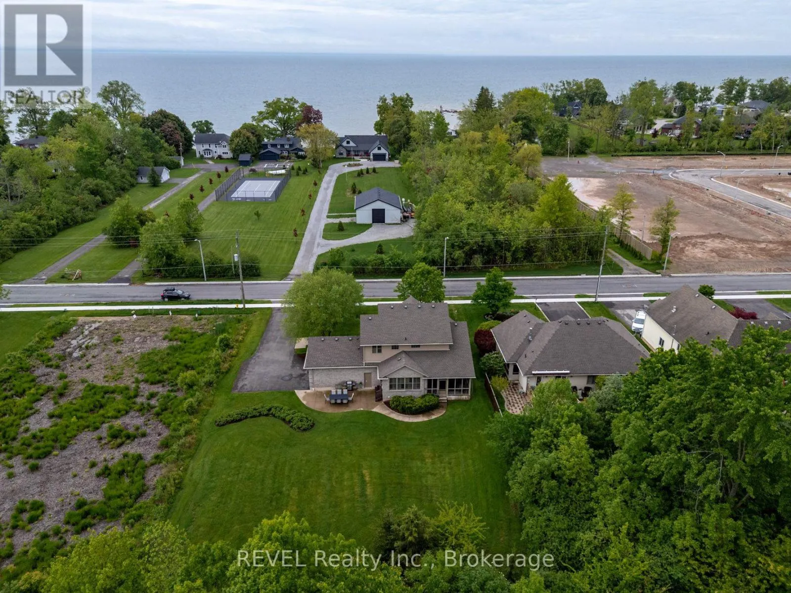 3250 THUNDER BAY ROAD
