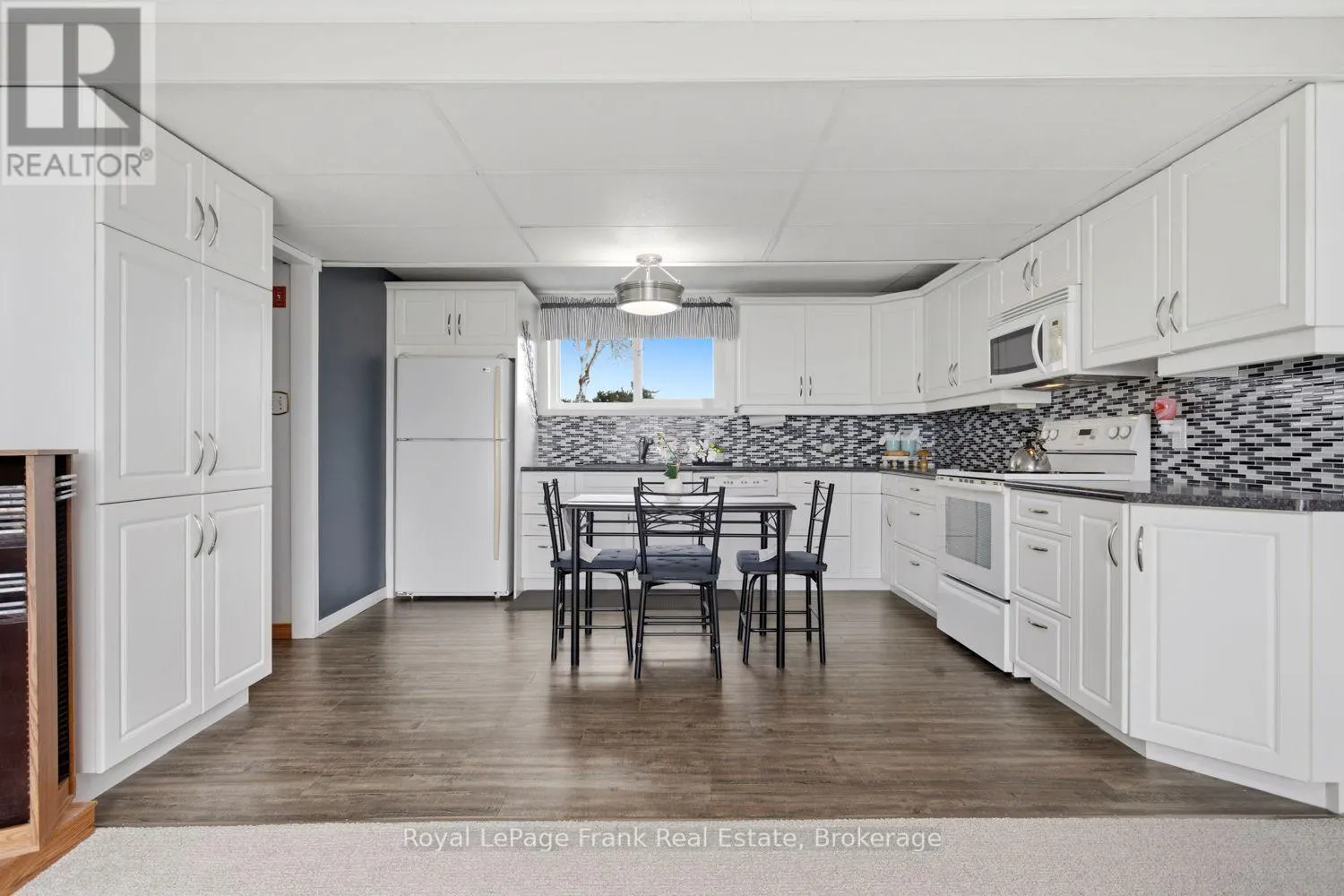 106 STARR BOULEVARD