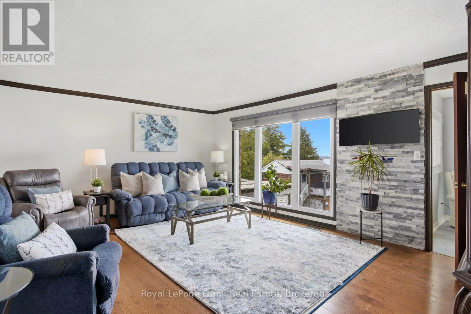 106 STARR BOULEVARD