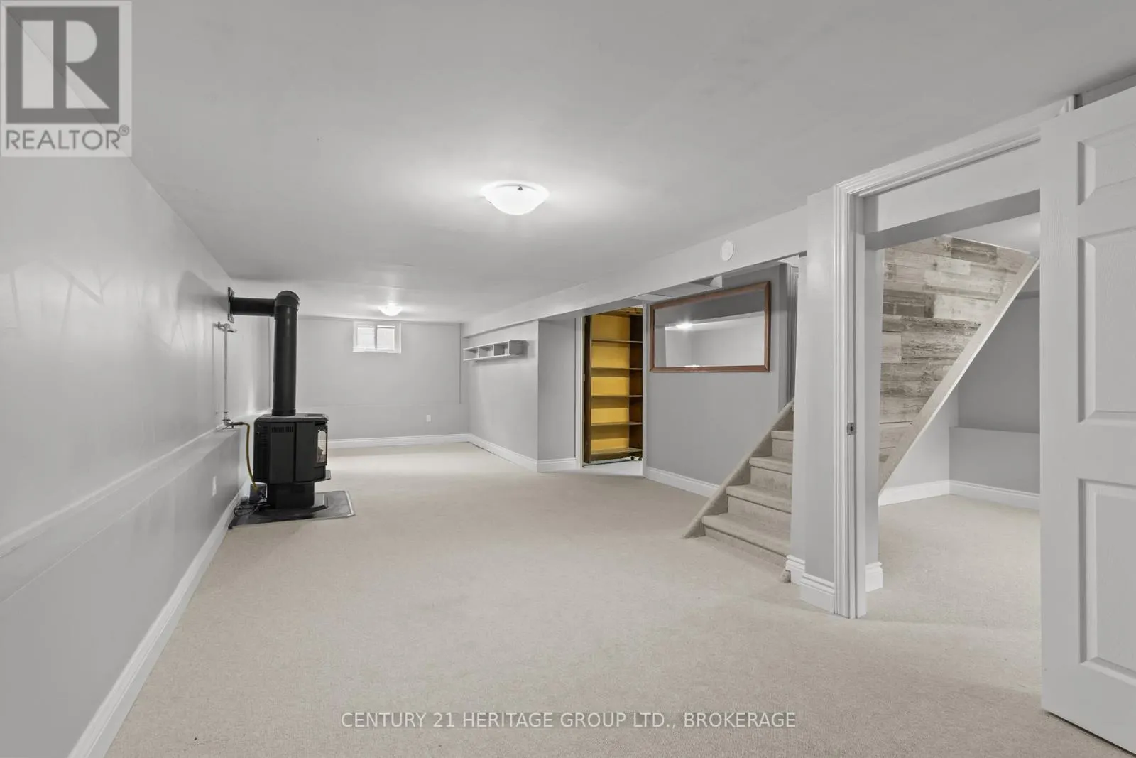 3007 PRINCESS STREET
