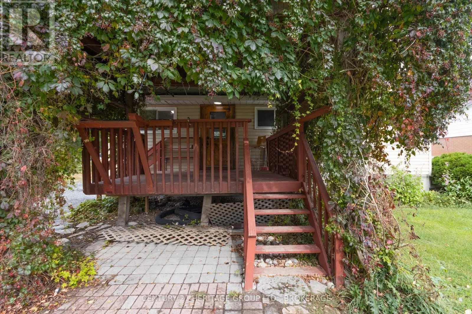 3007 PRINCESS STREET