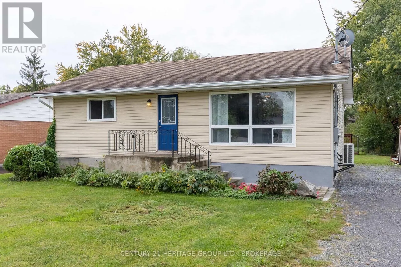 3007 PRINCESS STREET