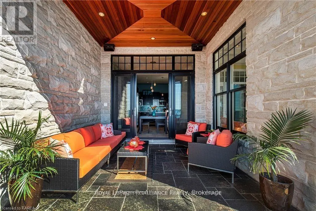 1618 ST LAWRENCE AVENUE