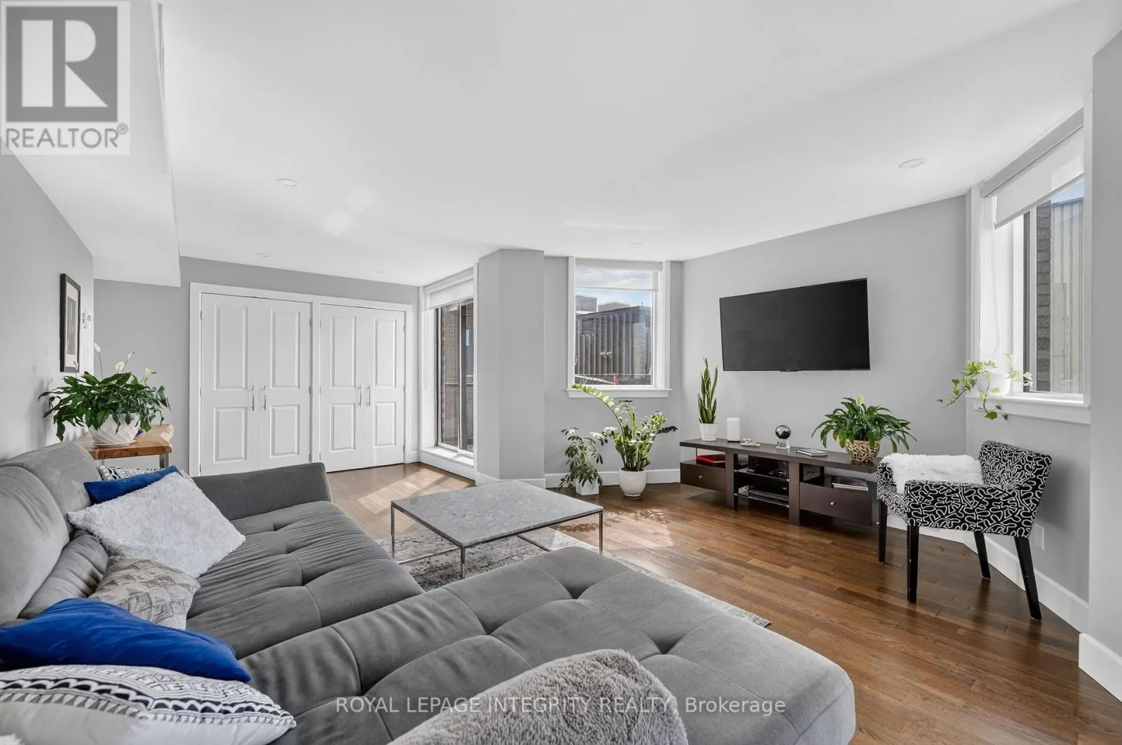 PH1 - 18 NEPEAN STREET