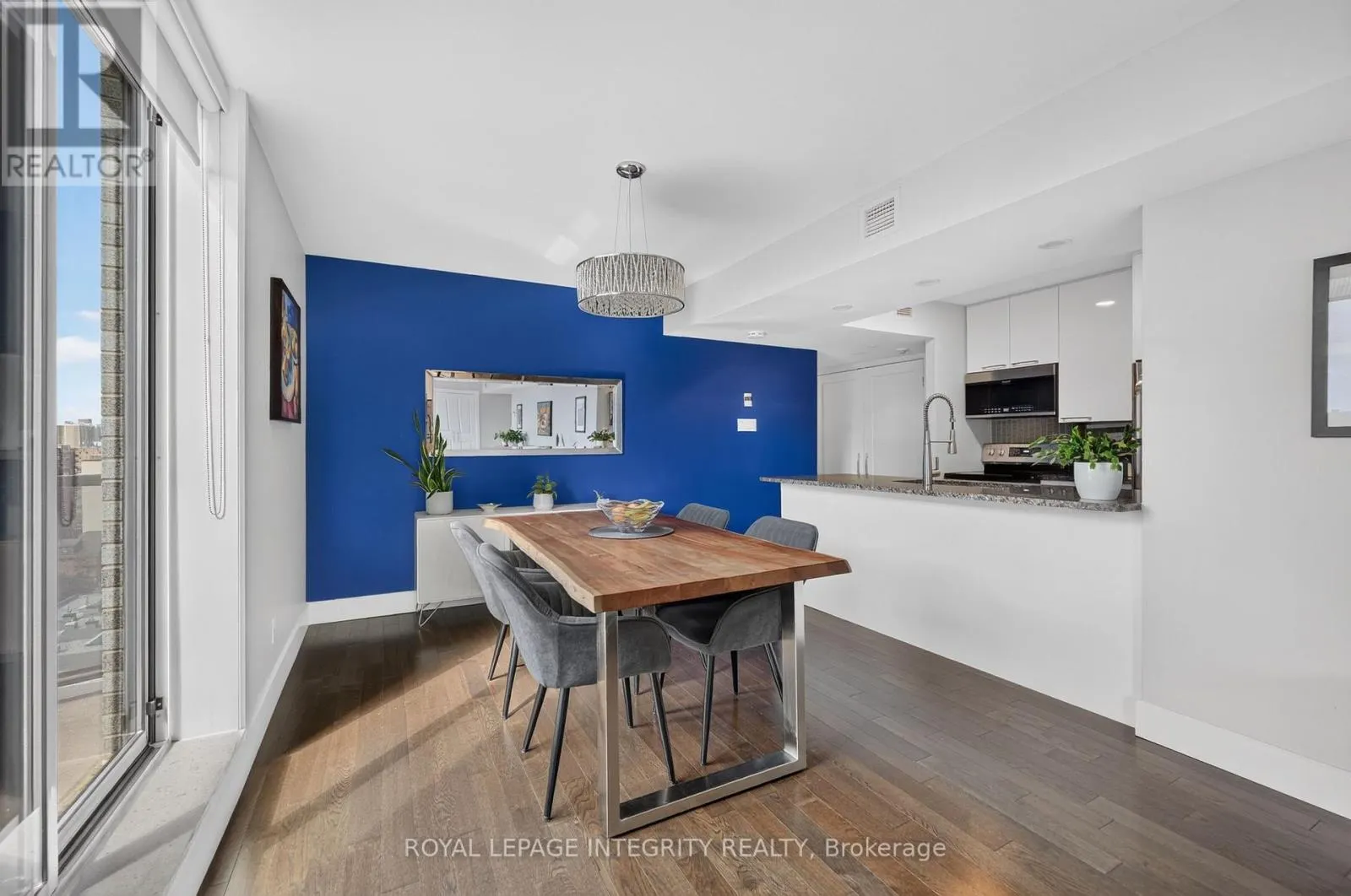 PH1 - 18 NEPEAN STREET