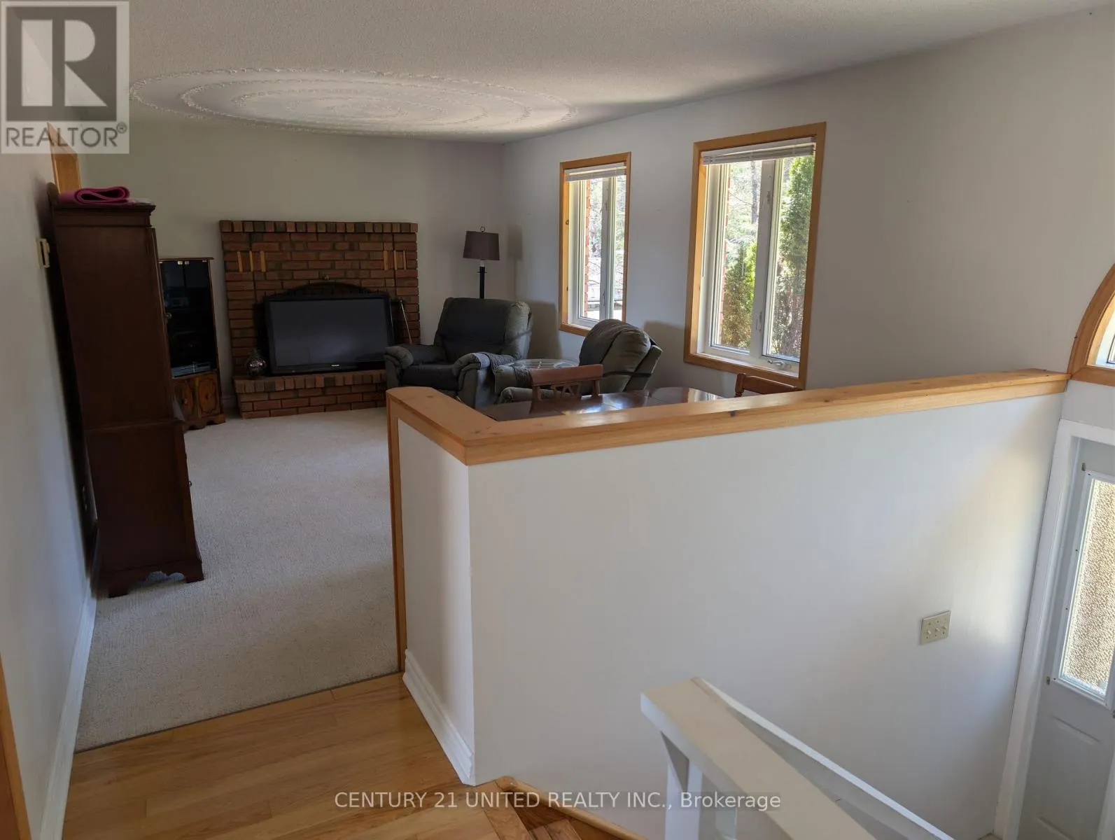 1012 PAPINEAU LAKE ROAD