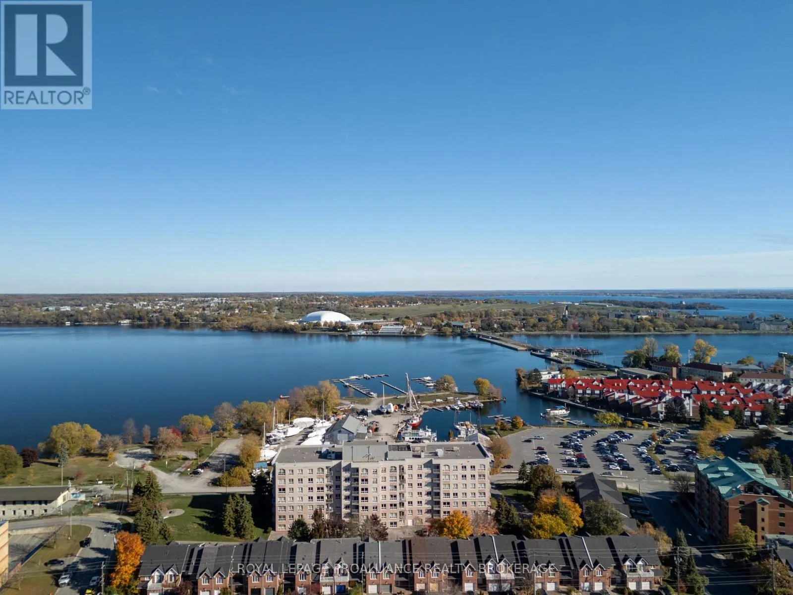 205 - 350 WELLINGTON STREET #205