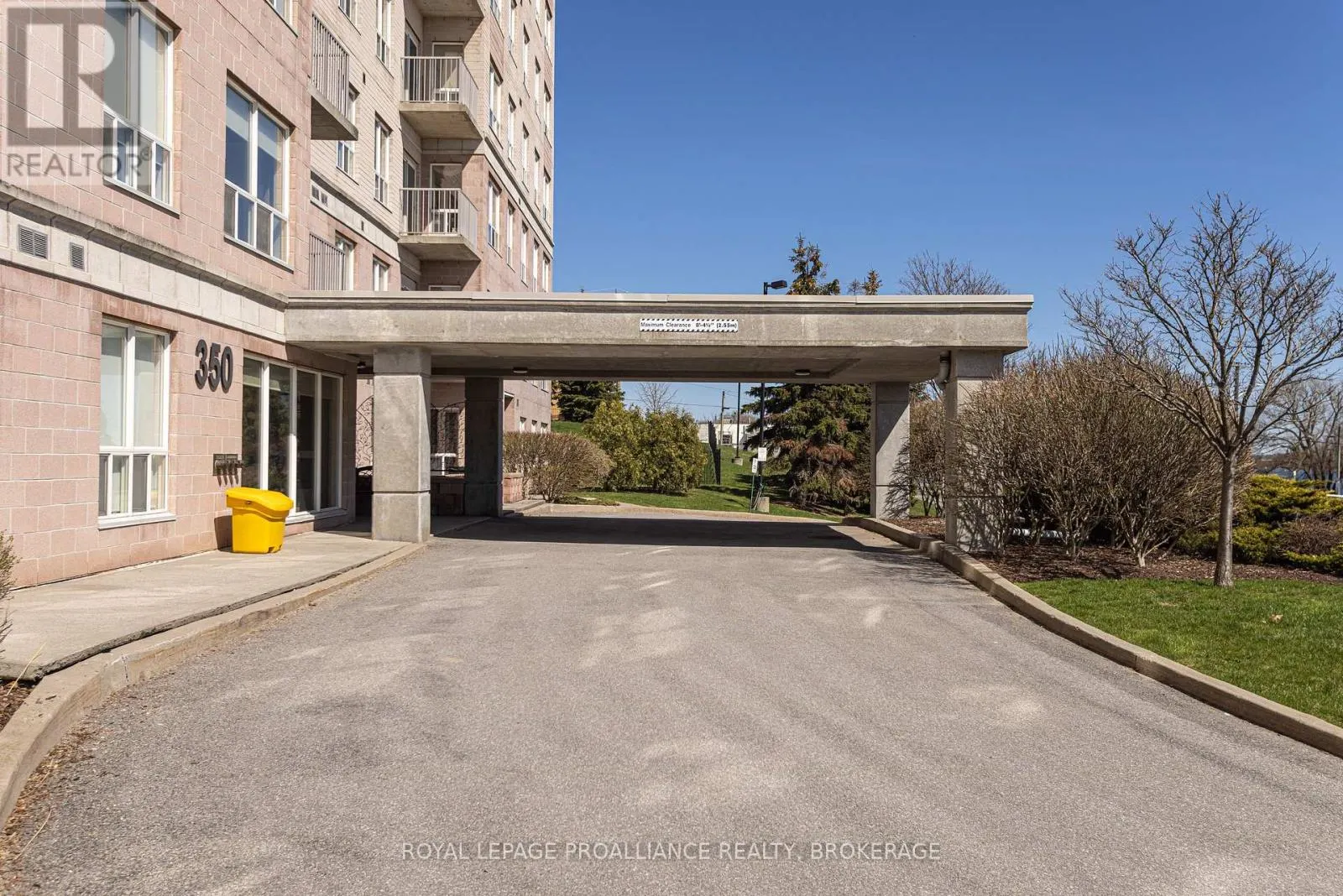 205 - 350 WELLINGTON STREET #205