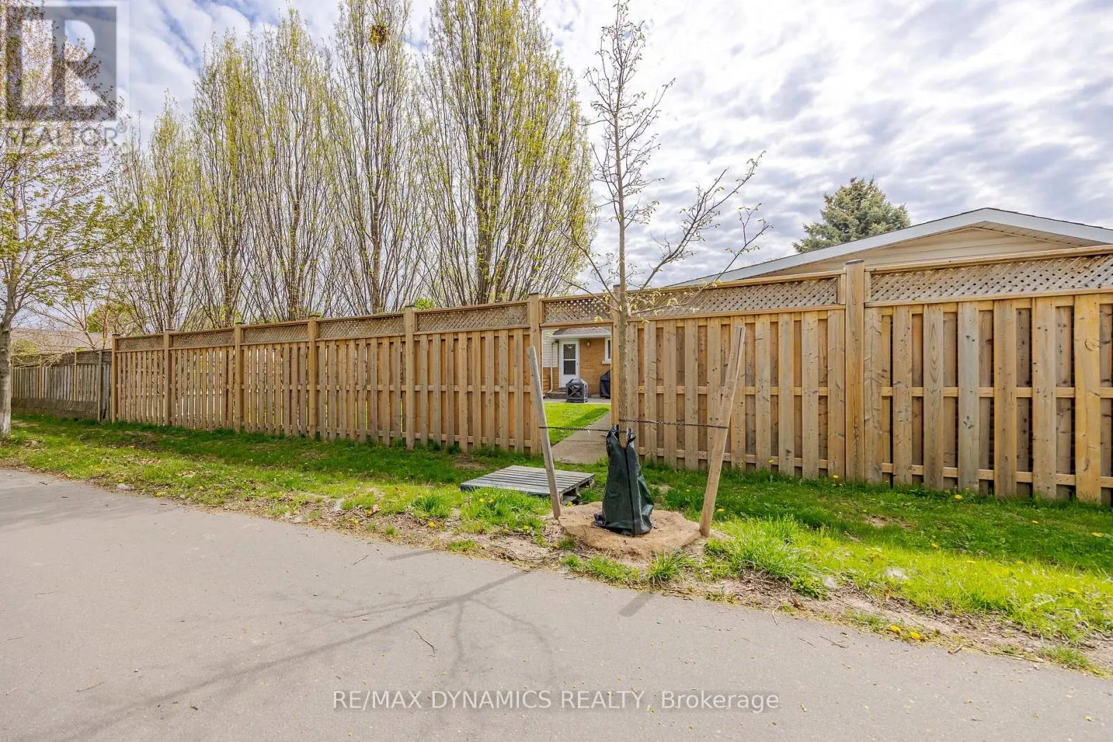 87 ROCHELLE DRIVE