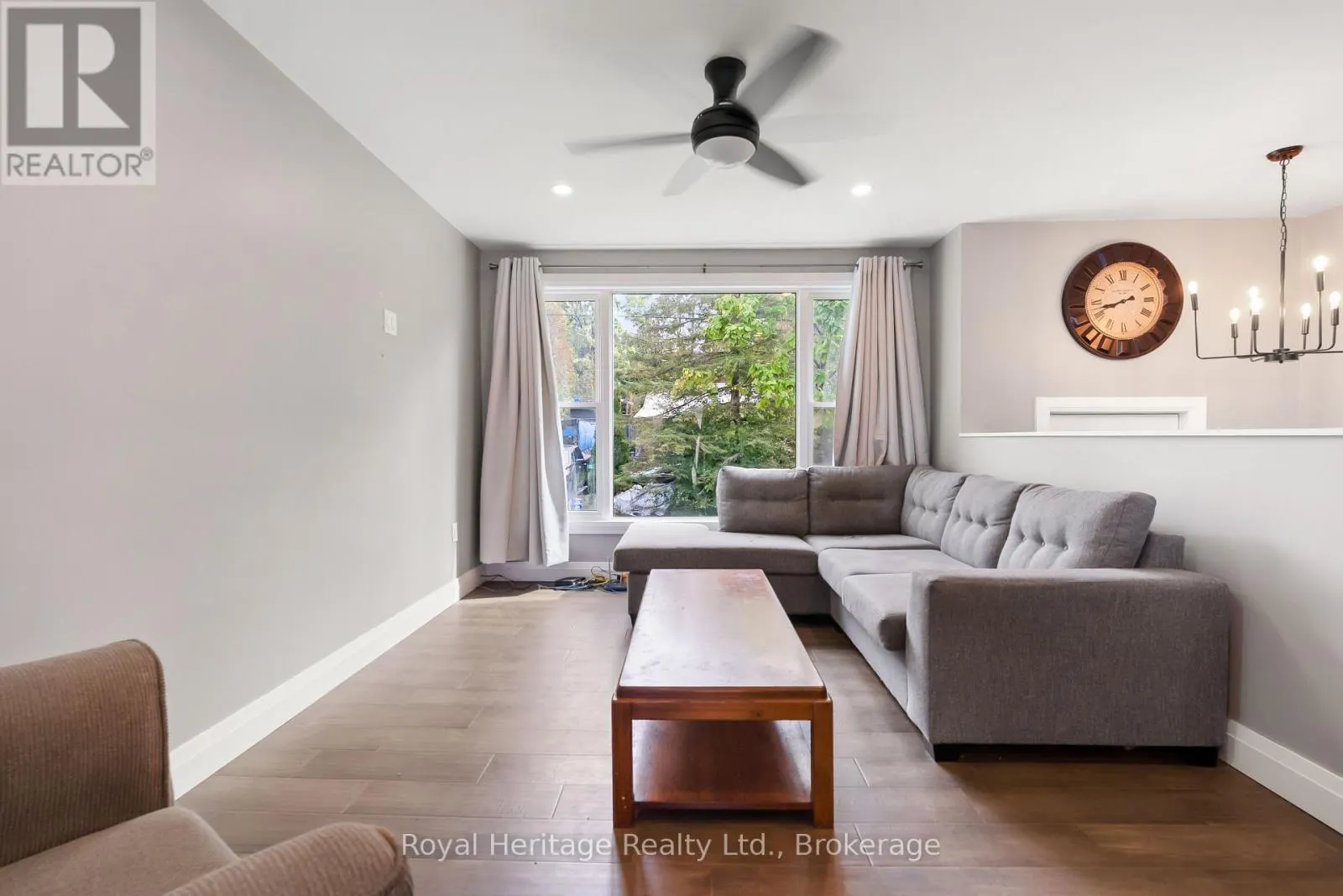 48 SILVER BIRCH STREET