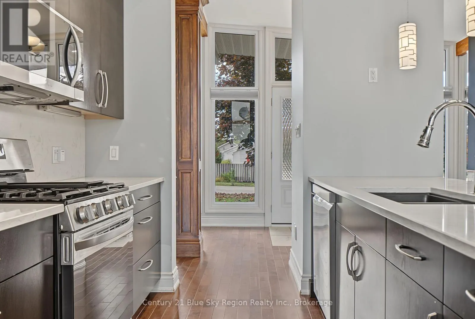 1412 BEECHWOOD ROAD
