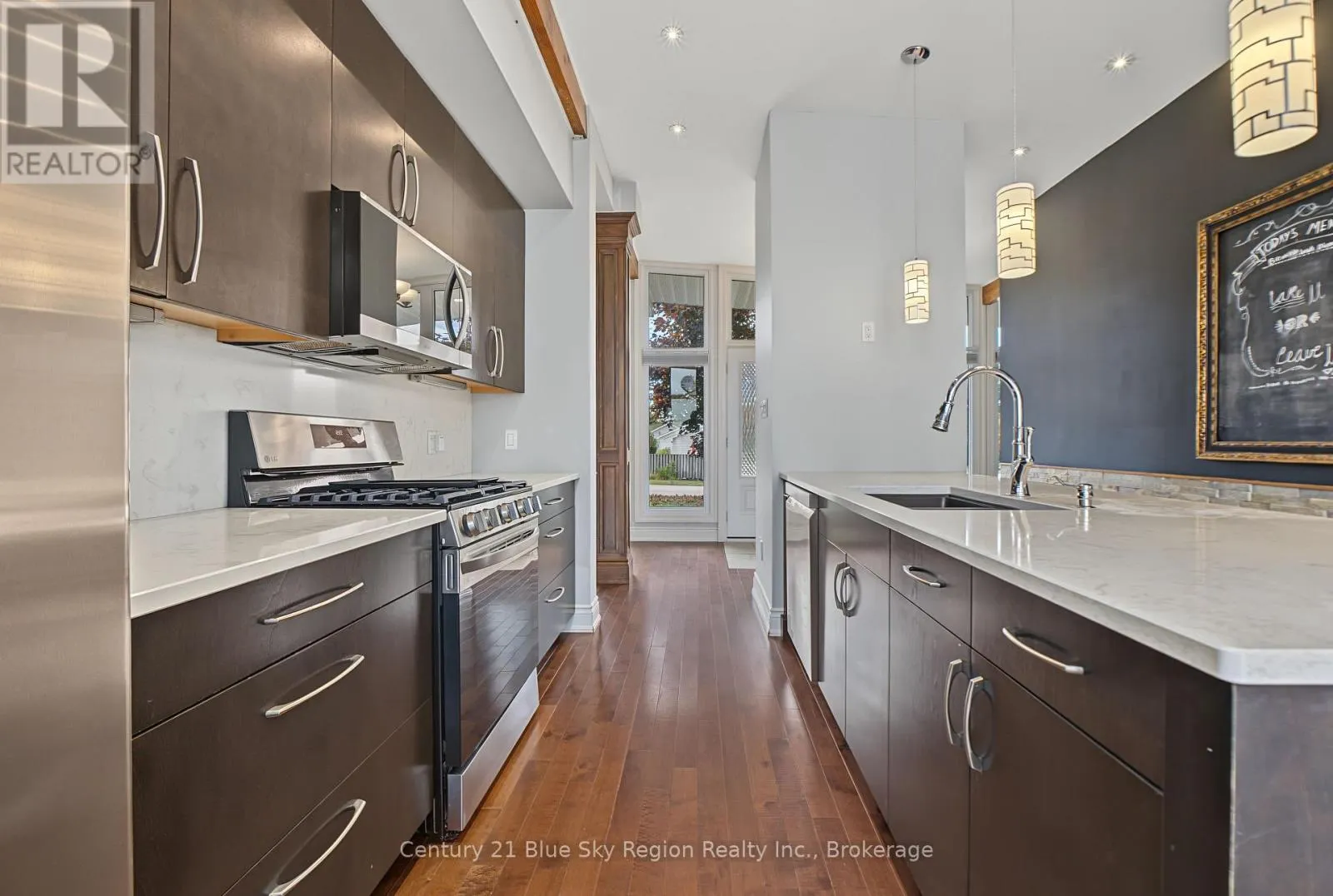 1412 BEECHWOOD ROAD