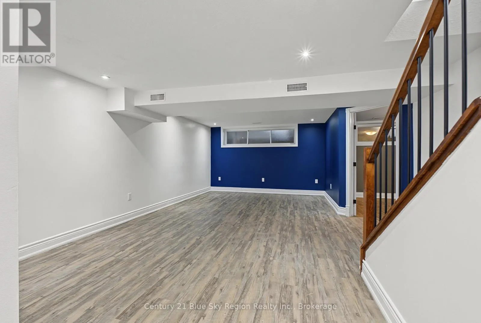 1412 BEECHWOOD ROAD