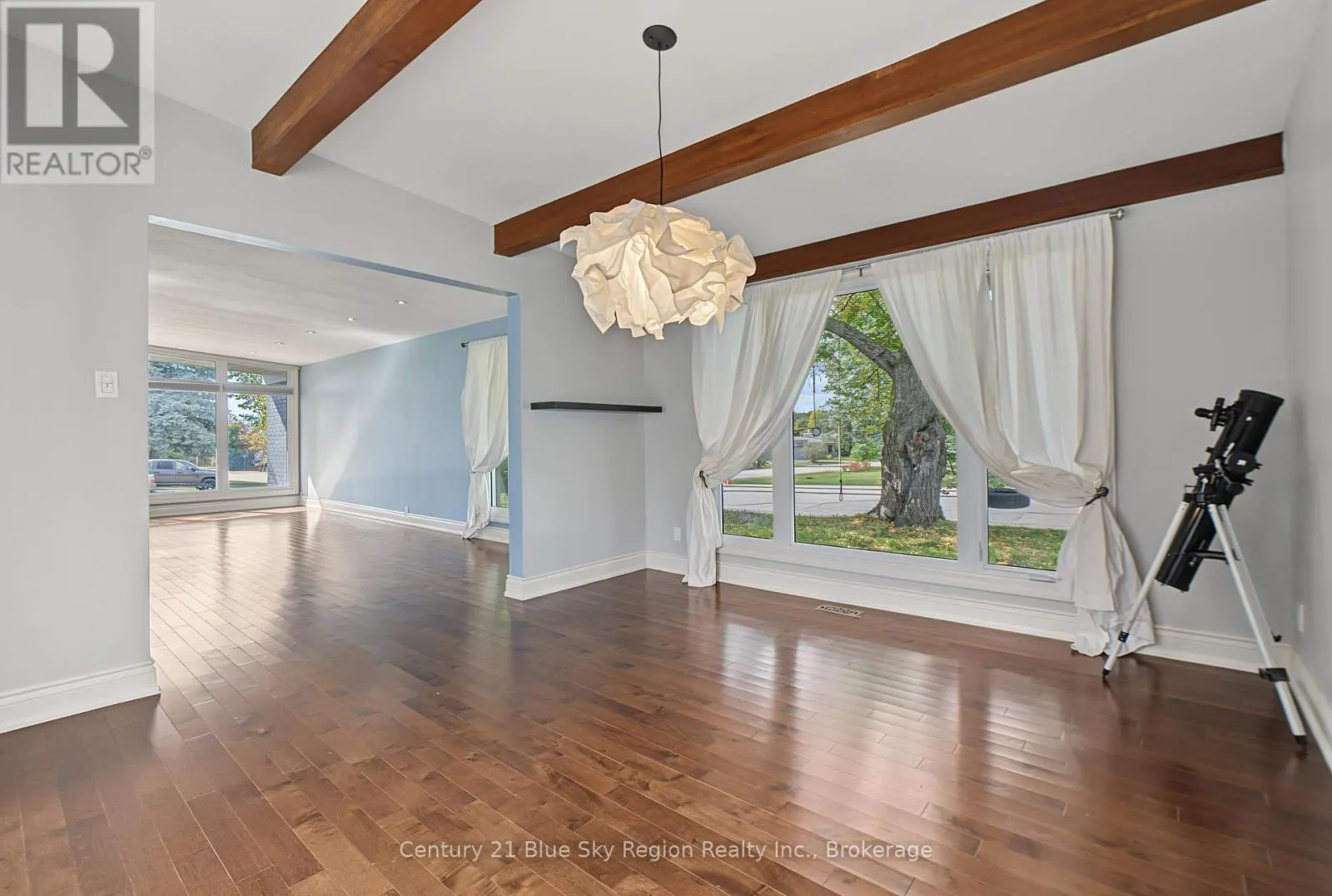 1412 BEECHWOOD ROAD
