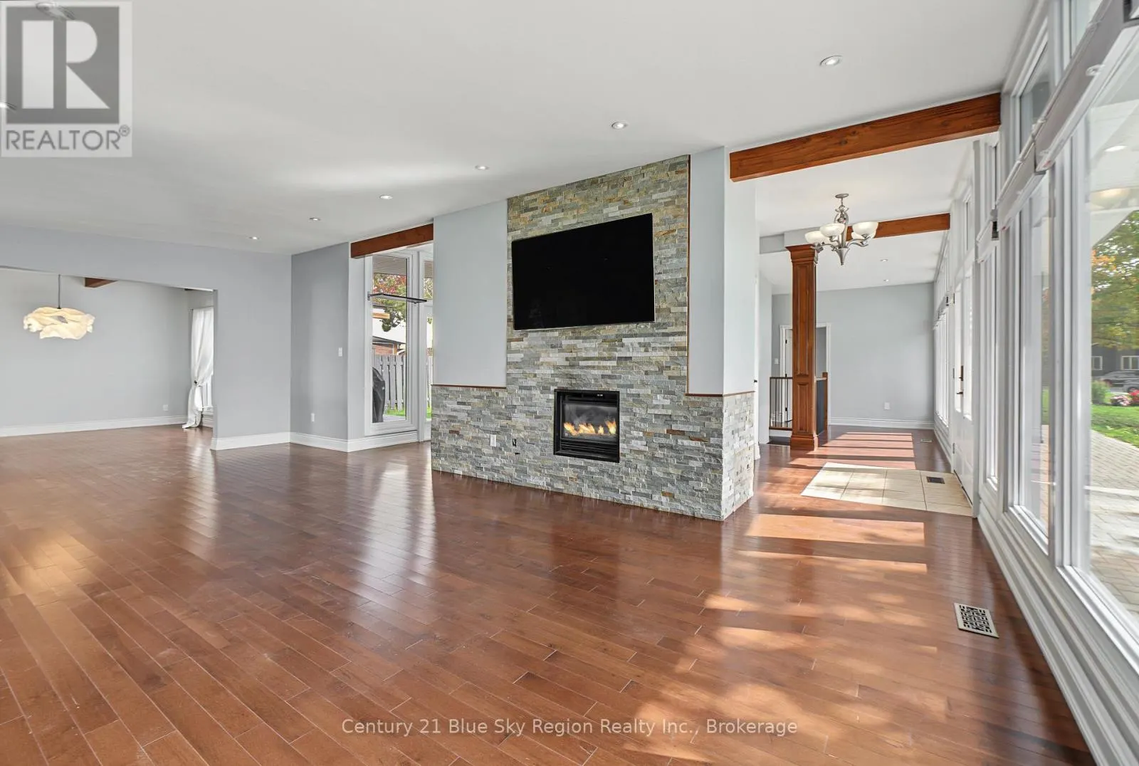 1412 BEECHWOOD ROAD