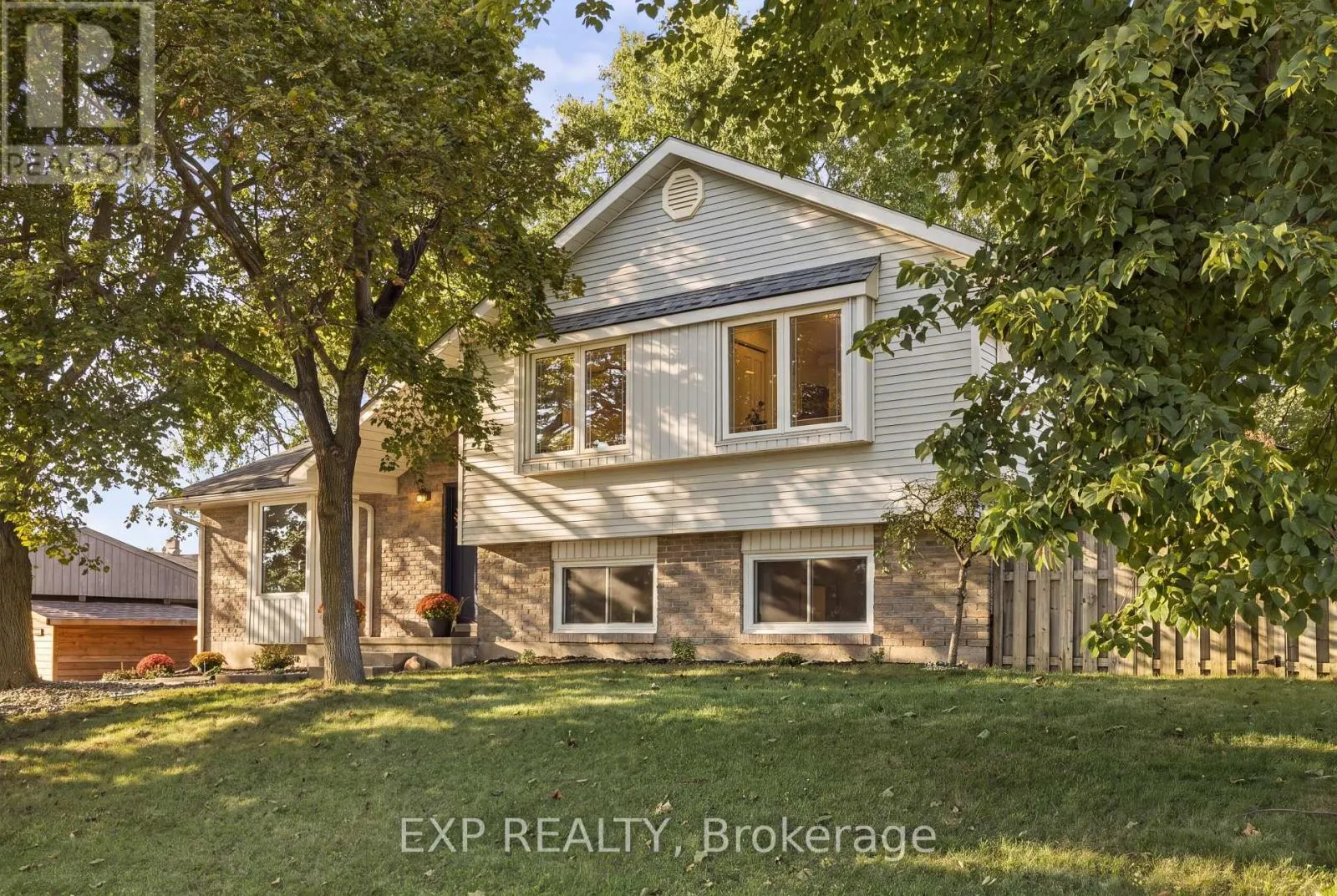 178 LAURENTIAN DRIVE