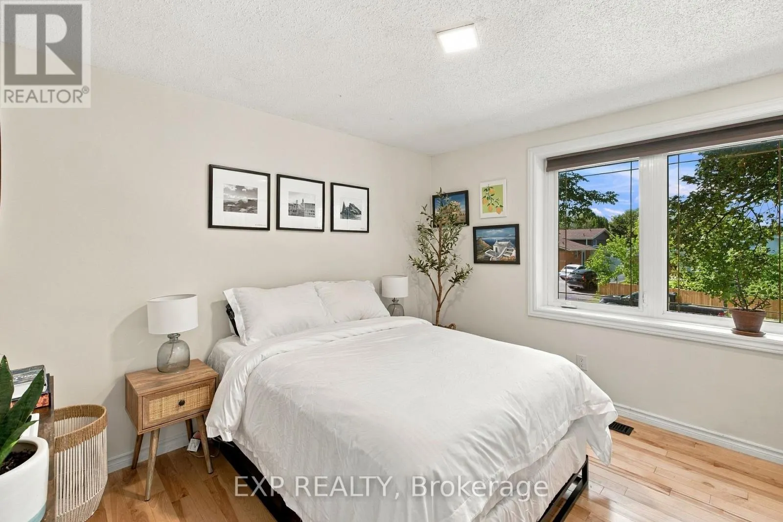 178 LAURENTIAN DRIVE