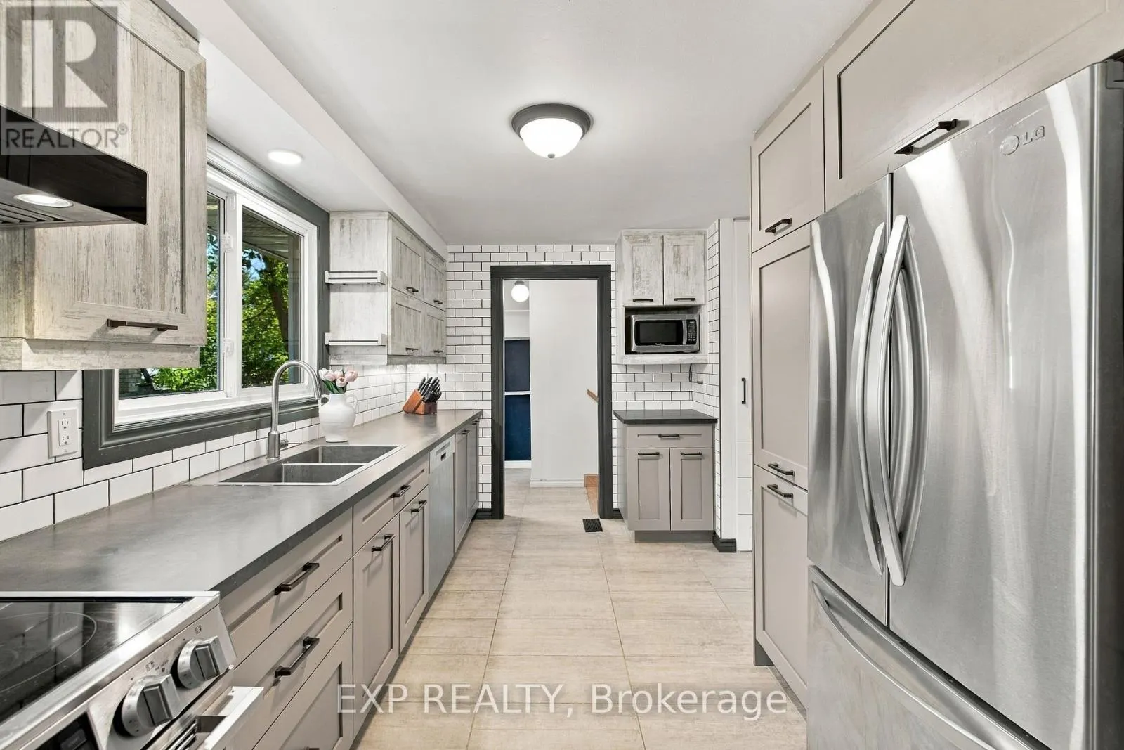 178 LAURENTIAN DRIVE