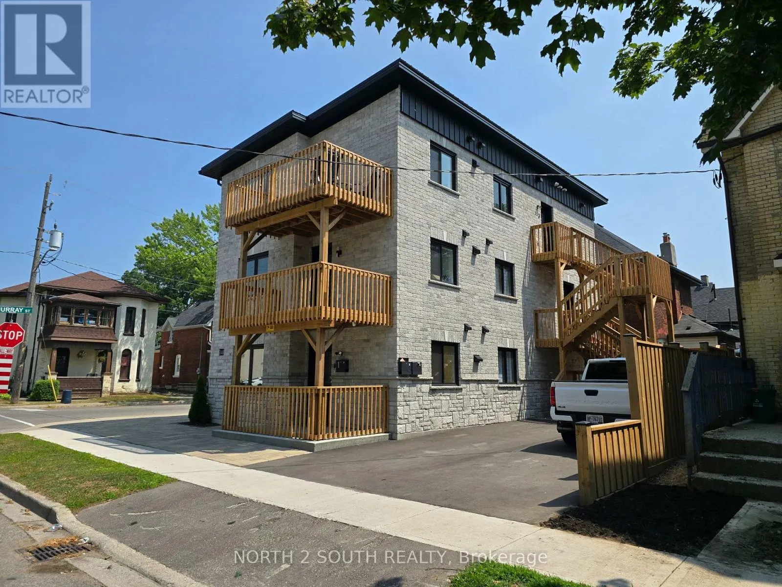 1 - 241 DARLING STREET