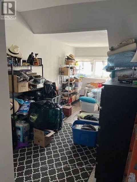 2 - 324 GEORGE STREET #2