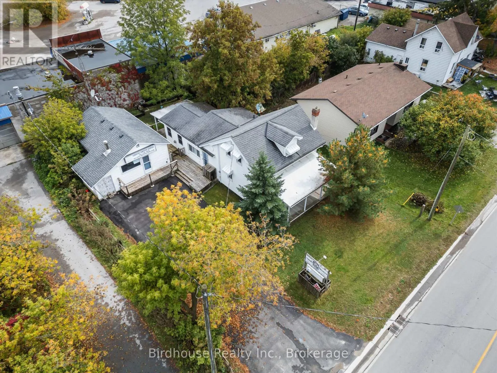 147 EAST STREET N