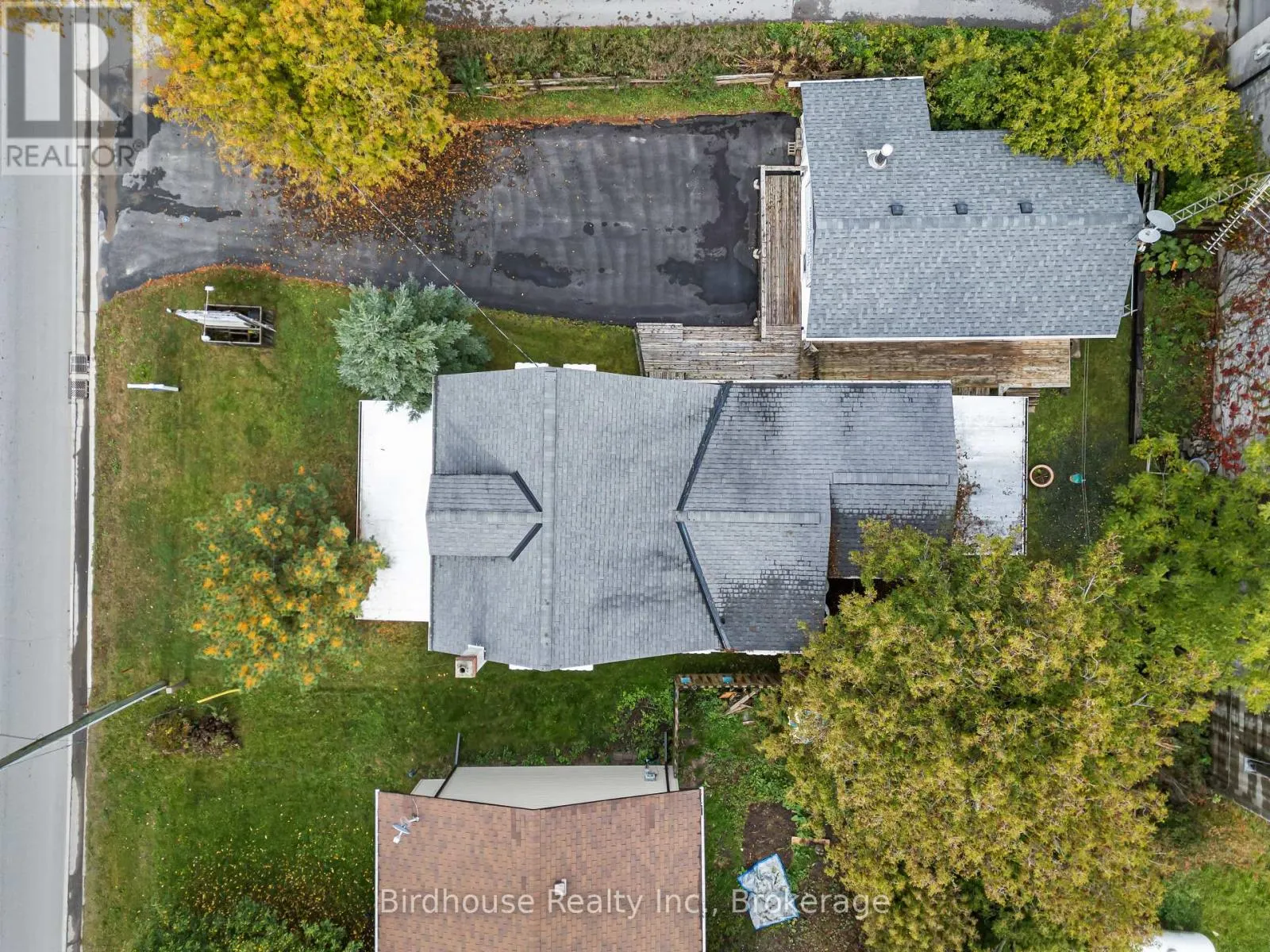 147 EAST STREET N